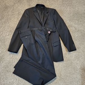 Boys Jos A Banks Size 18 Black